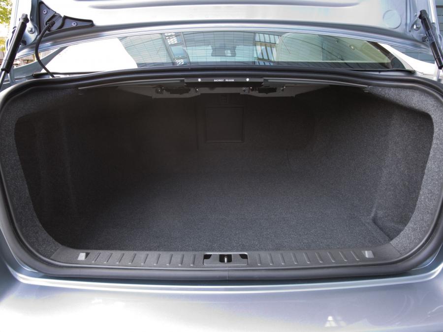  Volvo S80 2013 года  (UK) (фото 5 из 12)